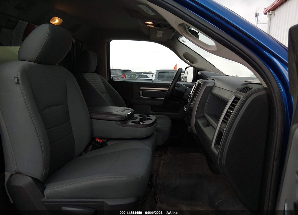 2018 RAM 1500 TRADESMAN  4X4 8' BOX VIN: 3C6JR7DG2JG321598