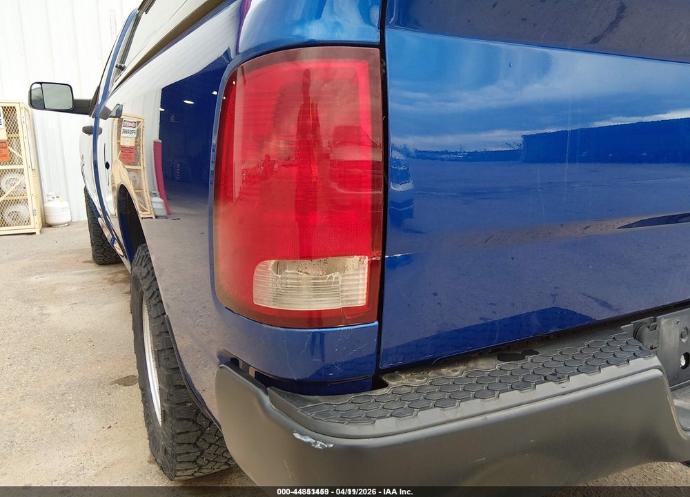 2018 RAM 1500 TRADESMAN  4X4 8' BOX VIN: 3C6JR7DG2JG321598