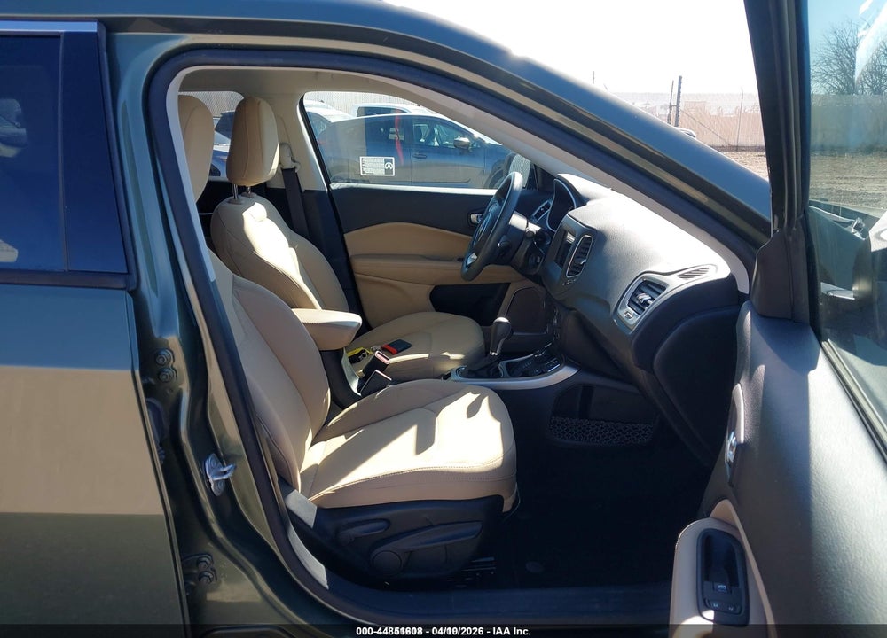 2019 JEEP COMPASS SPORT 4X4 VIN: 3C4NJDAB1KT619996