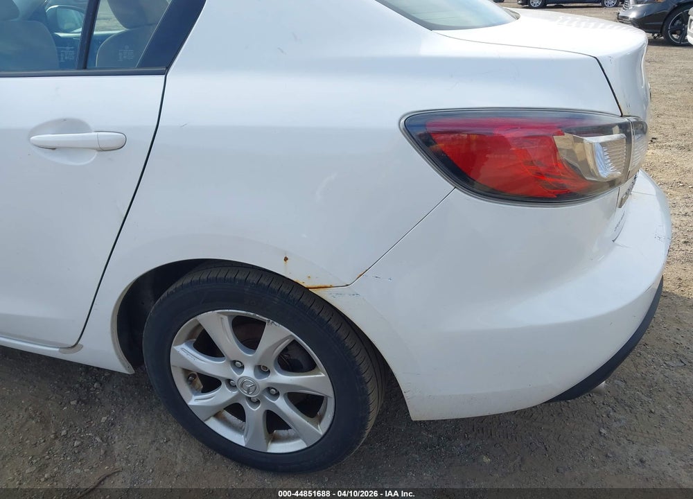 2010 MAZDA 3 I TOURING VIN: JM1BL1SG8A1157156