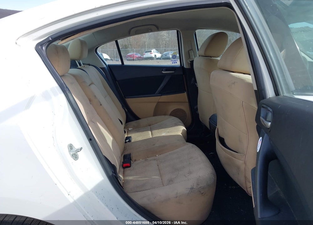 2010 MAZDA 3 I TOURING VIN: JM1BL1SG8A1157156