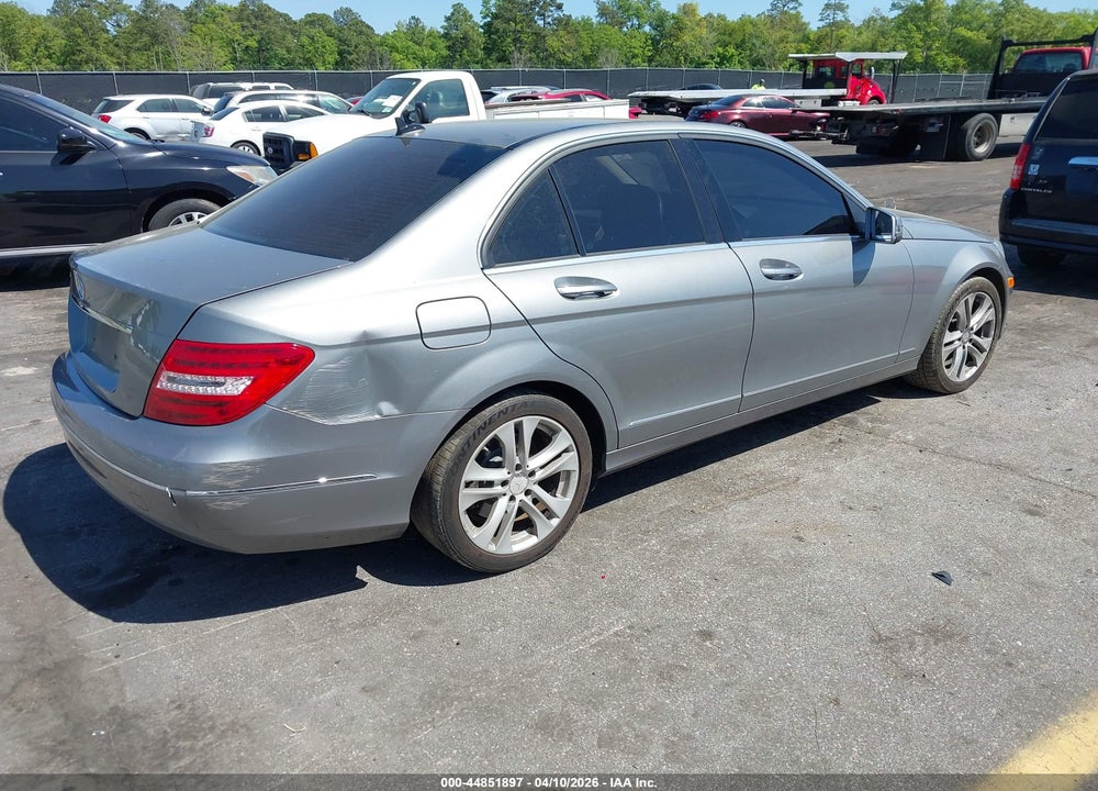 2013 MERCEDES-BENZ C 250 LUXURY VIN: WDDGF4HB1DR294705