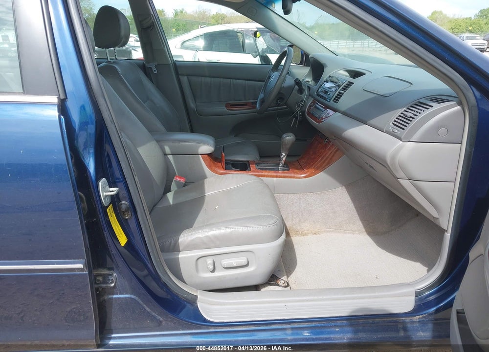 2005 TOYOTA CAMRY XLE VIN: 4T1BE30K95U009997