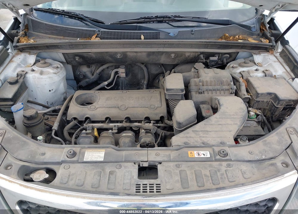 2013 KIA SORENTO LX VIN: 5XYKT4A16DG418352