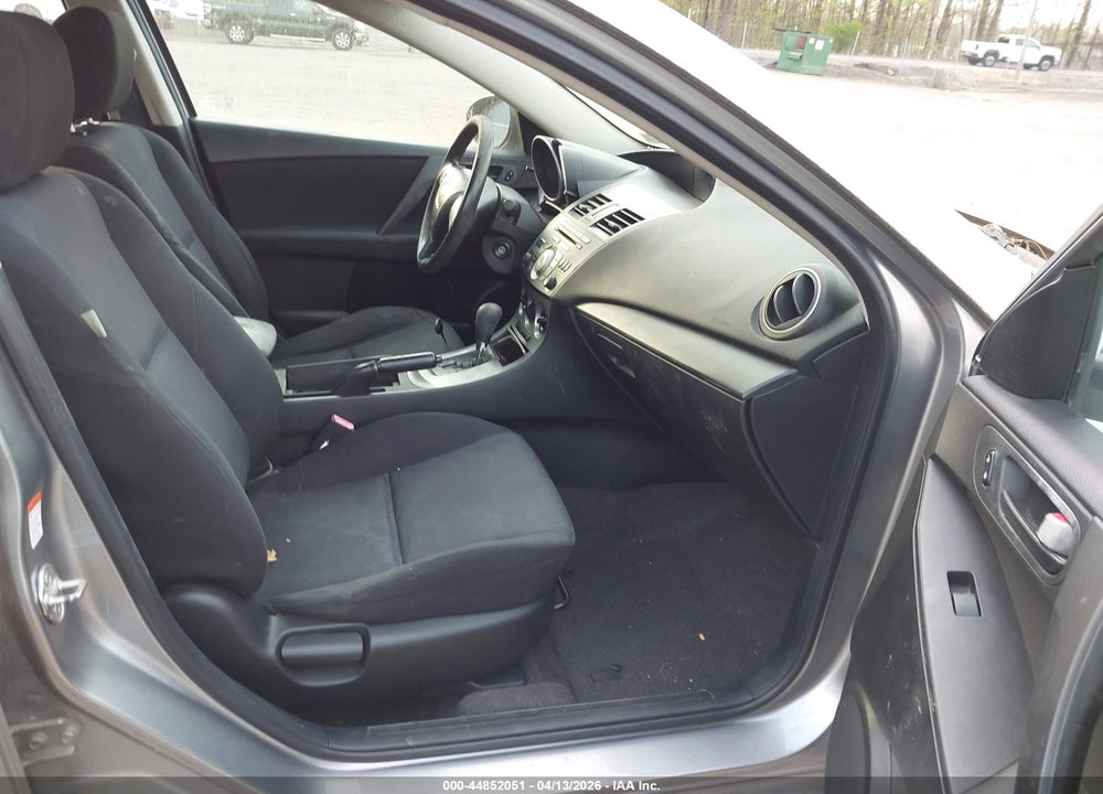 2011 MAZDA 3 I SPORT VIN: JM1BL1UF9B1378867