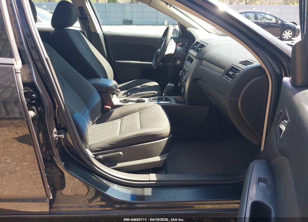 2011 FORD FUSION SE VIN: 3FAHP0HA2BR315239