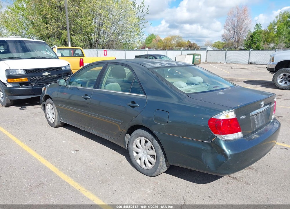2005 TOYOTA CAMRY LE VIN: 4T1BE32K75U083027