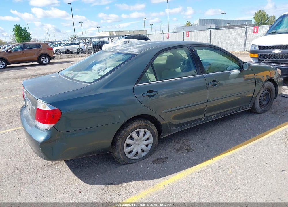 2005 TOYOTA CAMRY LE VIN: 4T1BE32K75U083027