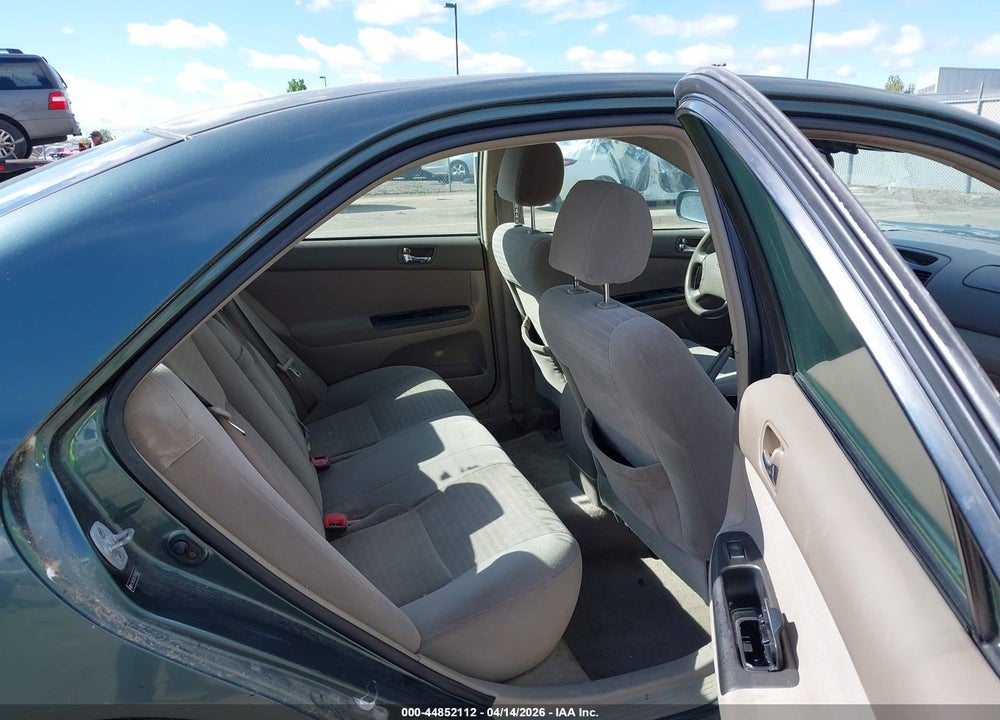 2005 TOYOTA CAMRY LE VIN: 4T1BE32K75U083027