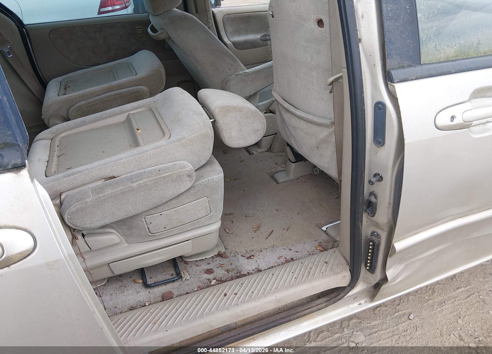 2002 MAZDA MPV ES/LX VIN: JM3LW28A420323174