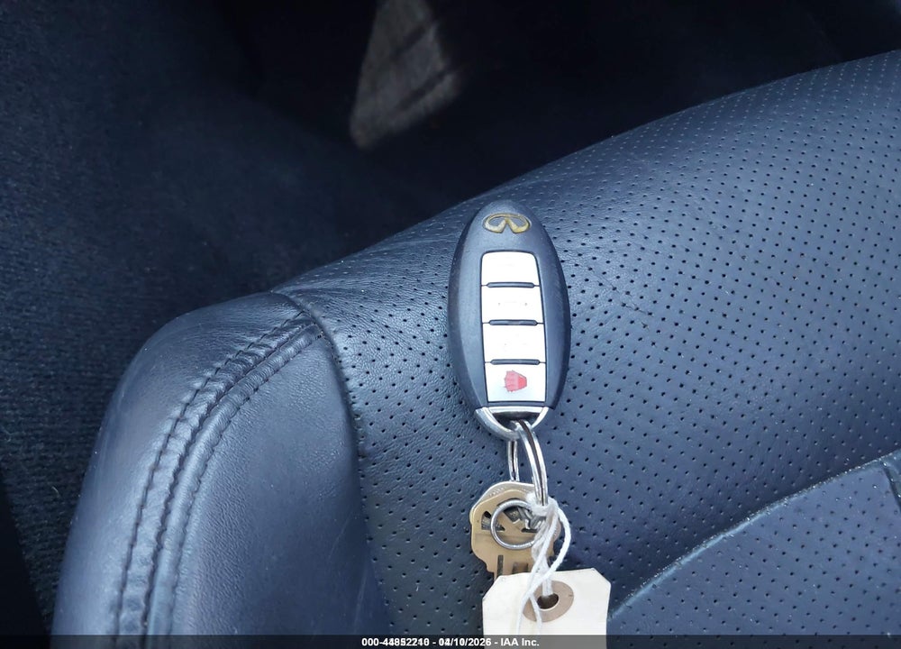 2015 INFINITI Q40 VIN: JN1CV6AP1FM580876