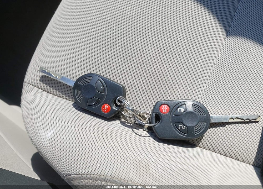 2014 FORD ESCAPE SE VIN: 1FMCU9GX6EUB09664