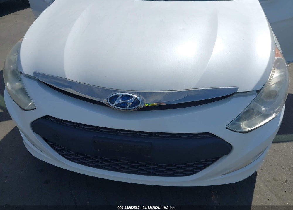 2015 HYUNDAI SONATA HYBRID LIMITED VIN: KMHEC4A44FA127497