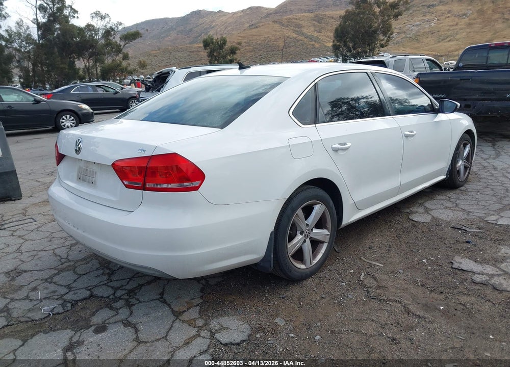 2012 VOLKSWAGEN PASSAT 2.5L SE VIN: 1VWBP7A37CC004200