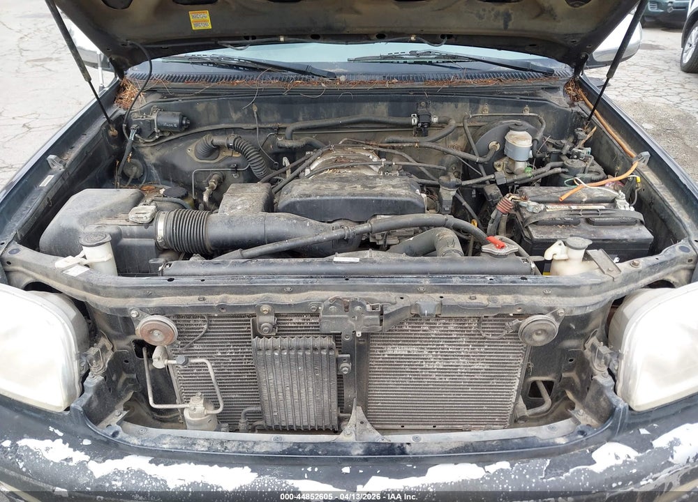 2000 TOYOTA TUNDRA SR5 V8 VIN: 5TBRT3419YS038508