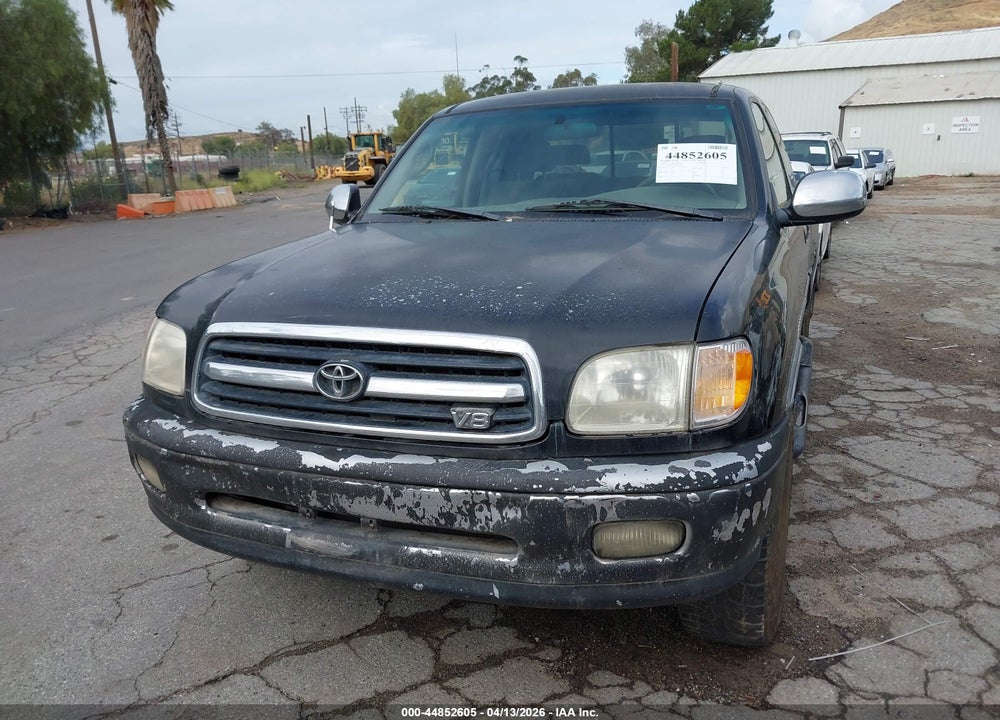 2000 TOYOTA TUNDRA SR5 V8 VIN: 5TBRT3419YS038508