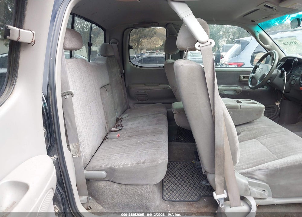 2000 TOYOTA TUNDRA SR5 V8 VIN: 5TBRT3419YS038508