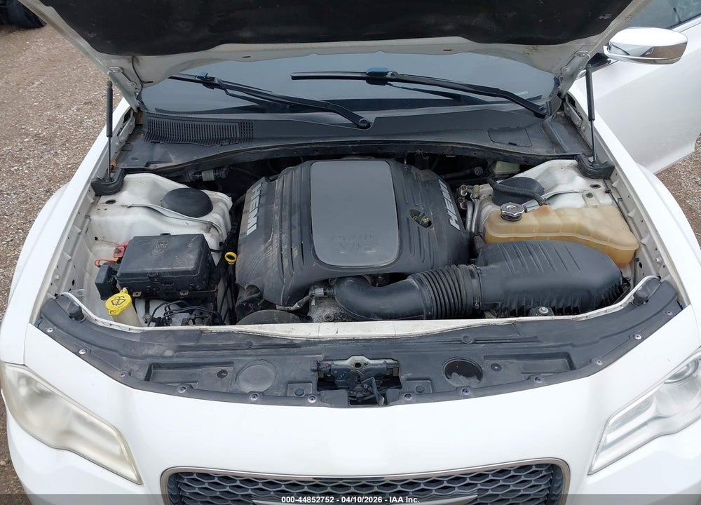 2016 CHRYSLER 300C VIN: 2C3CCAET1GH165675