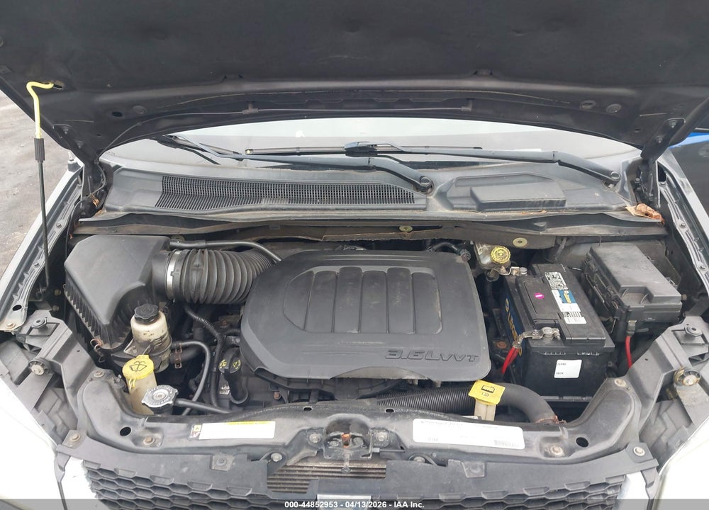 2011 DODGE GRAND CARAVAN CREW VIN: 2D4RN5DG6BR751659