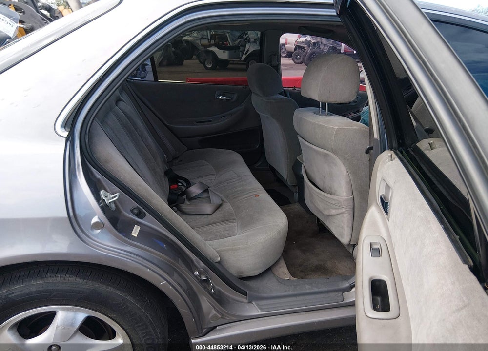 2000 HONDA ACCORD 2.3 EX VIN: JHMCG6676YC008967