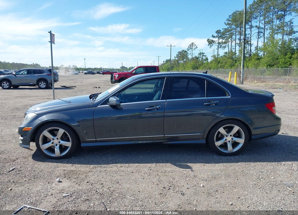 2014 MERCEDES-BENZ C 350 SPORT VIN: WDDGF5HB5ER310427