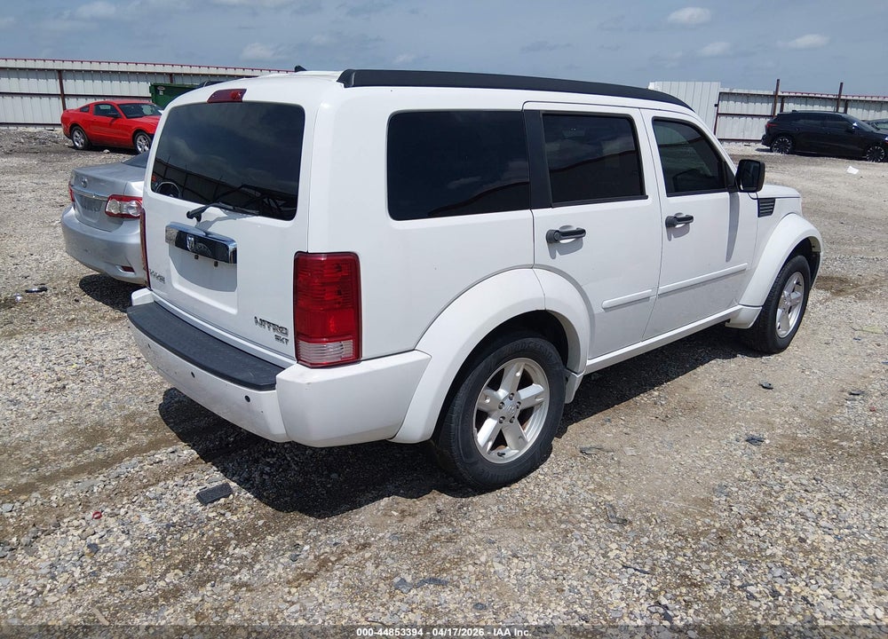 2011 DODGE NITRO SXT VIN: 1D4PT5GK3BW535594