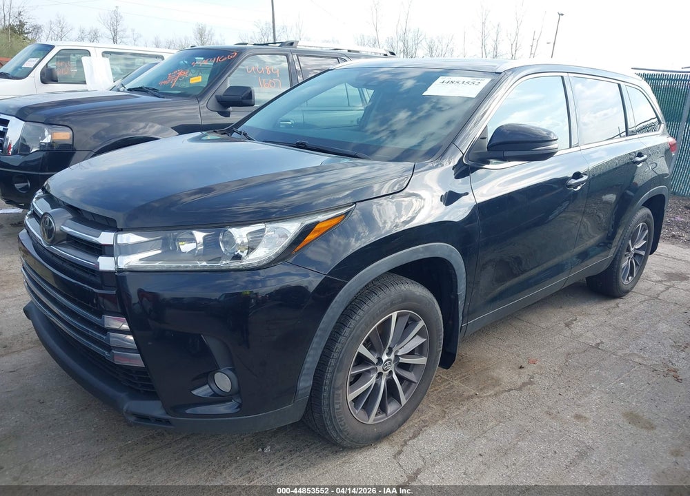 2019 TOYOTA HIGHLANDER VIN: 5TDJZRFH7KS610103