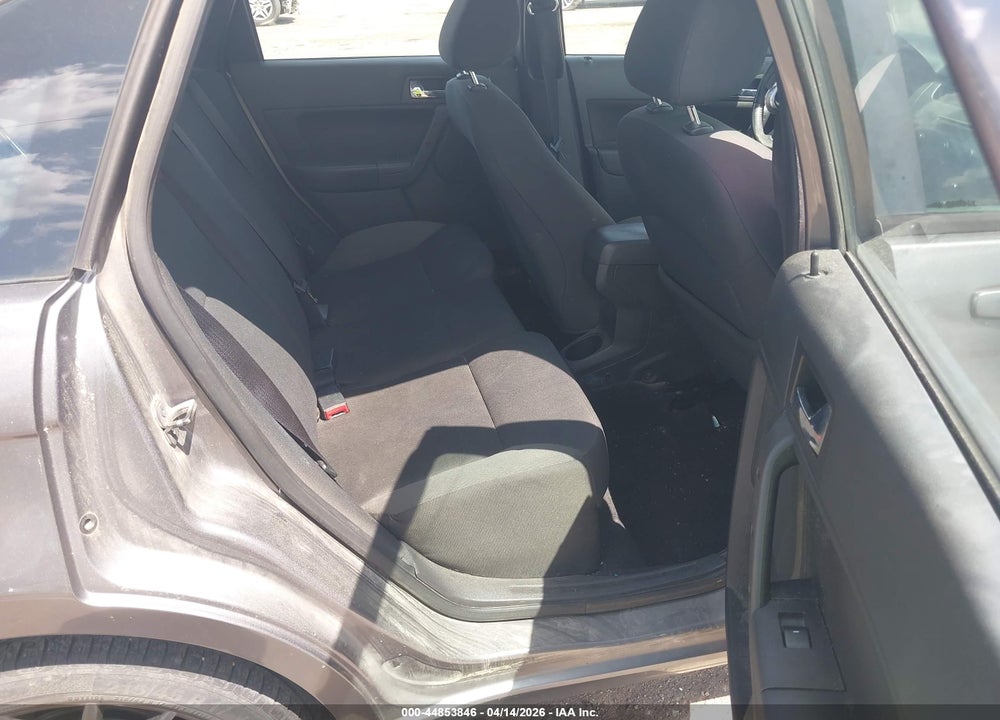 2010 FORD FOCUS SES VIN: 1FAHP3GN6AW204064