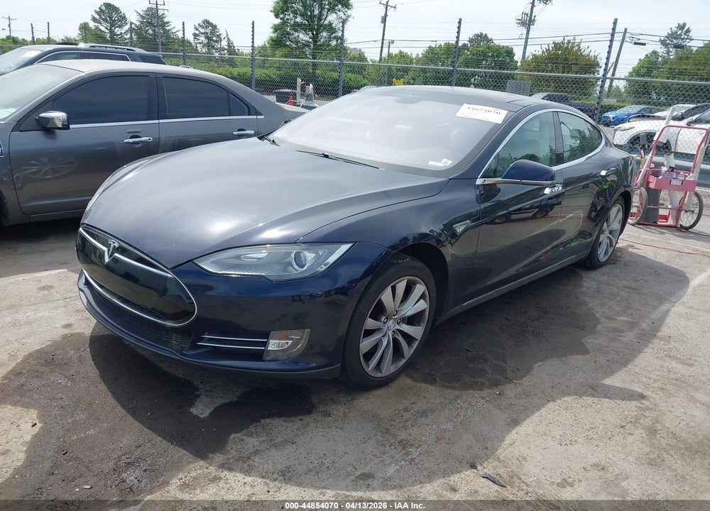 2014 TESLA MODEL S P85 VIN: 5YJSA1H19EFP26280