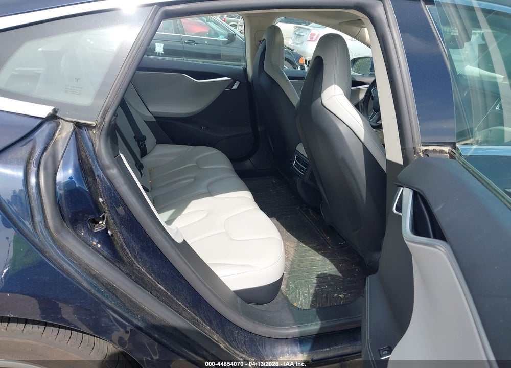 2014 TESLA MODEL S P85 VIN: 5YJSA1H19EFP26280