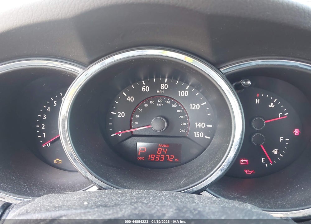 2011 KIA SORENTO LX VIN: 5XYKT4A17BG110412