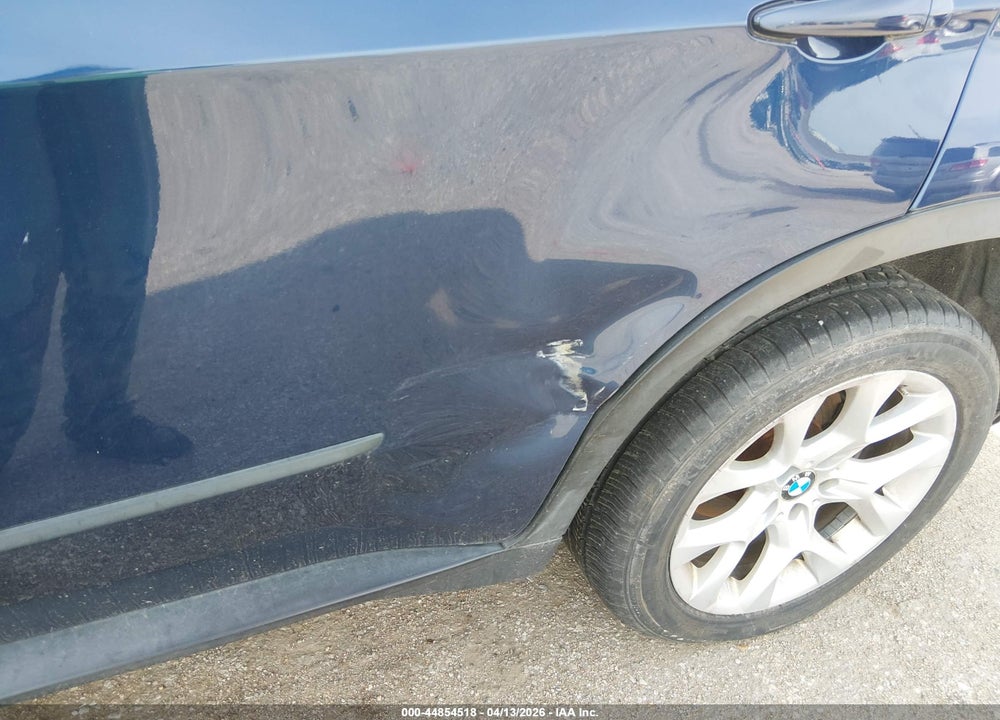 2011 BMW X5 VIN: 5UXZV4C59BL402428