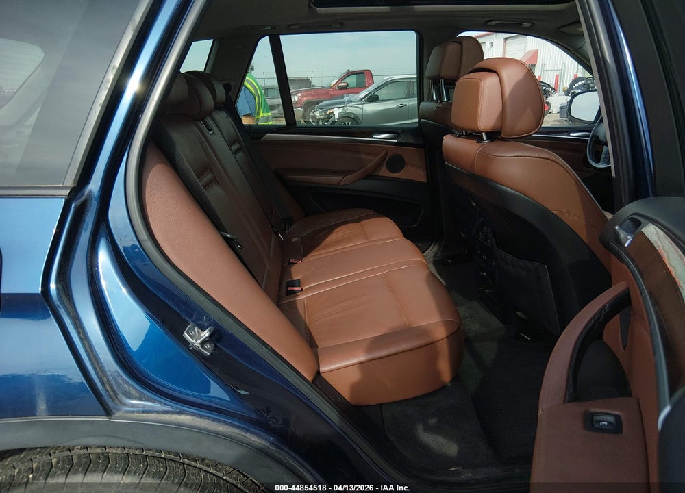 2011 BMW X5 VIN: 5UXZV4C59BL402428
