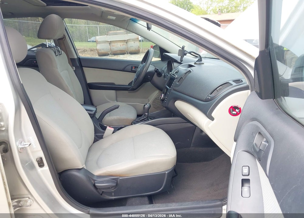 2011 KIA FORTE EX VIN: KNAFU5A28B5439364