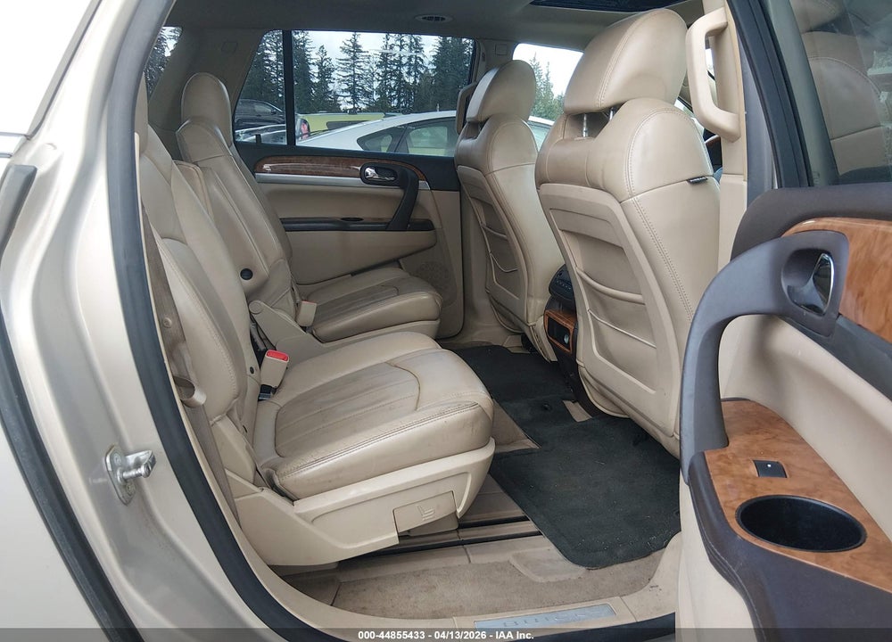 2008 BUICK ENCLAVE CXL VIN: 5GAEV237X8J108273