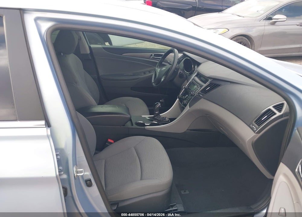 2011 HYUNDAI SONATA HYBRID VIN: KMHEC4A48BA004621