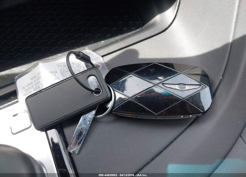 2026 GENESIS G70 2.5T RWD VIN: KMTG14SC4TU167230