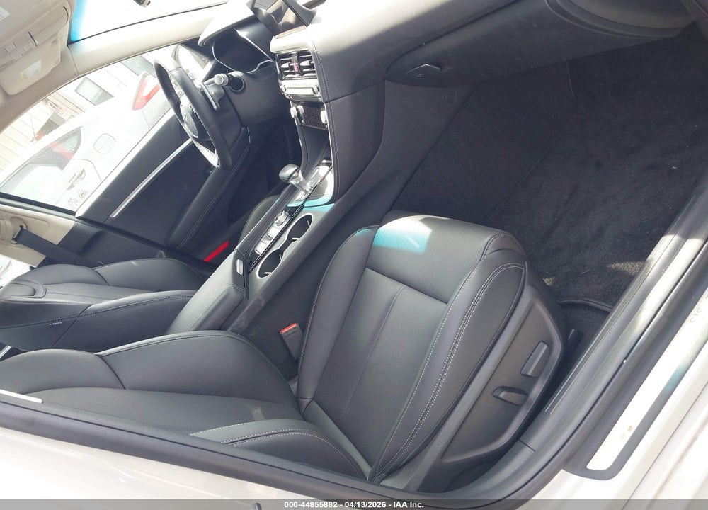 2026 GENESIS G70 2.5T RWD VIN: KMTG14SC4TU167230