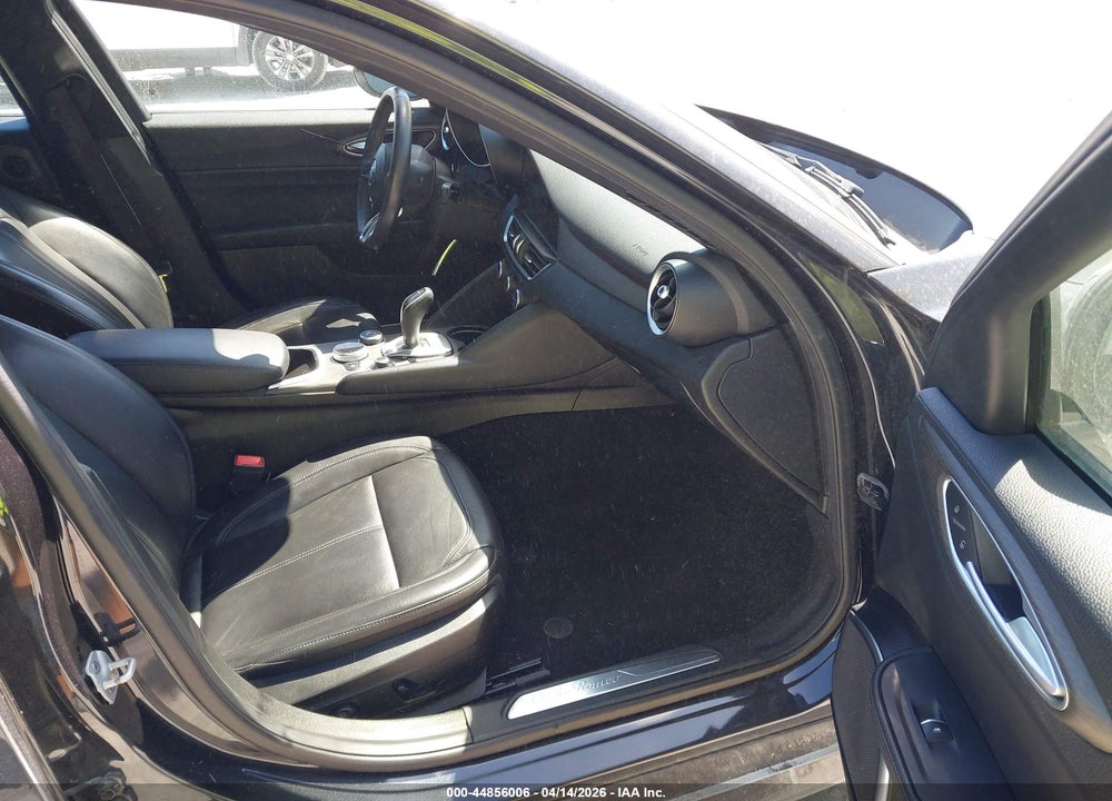 2023 ALFA ROMEO GIULIA TI AWD VIN: ZARFANBN1P7671004