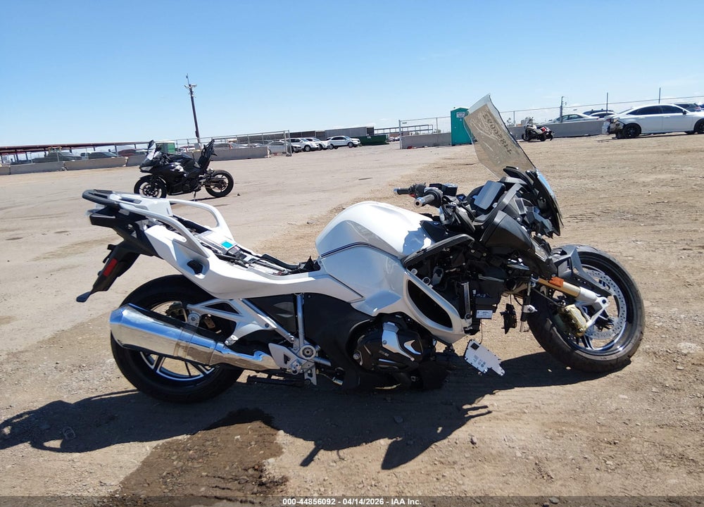 2022 BMW R 1250 RT VIN: WB10L0306N6F91684