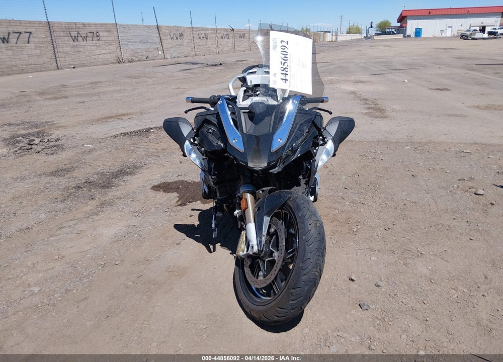 2022 BMW R 1250 RT VIN: WB10L0306N6F91684