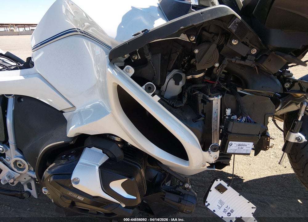 2022 BMW R 1250 RT VIN: WB10L0306N6F91684