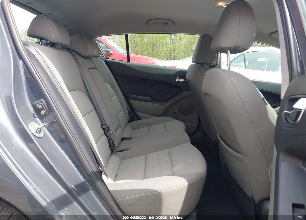 2015 KIA FORTE EX VIN: KNAFX5A83F5272705