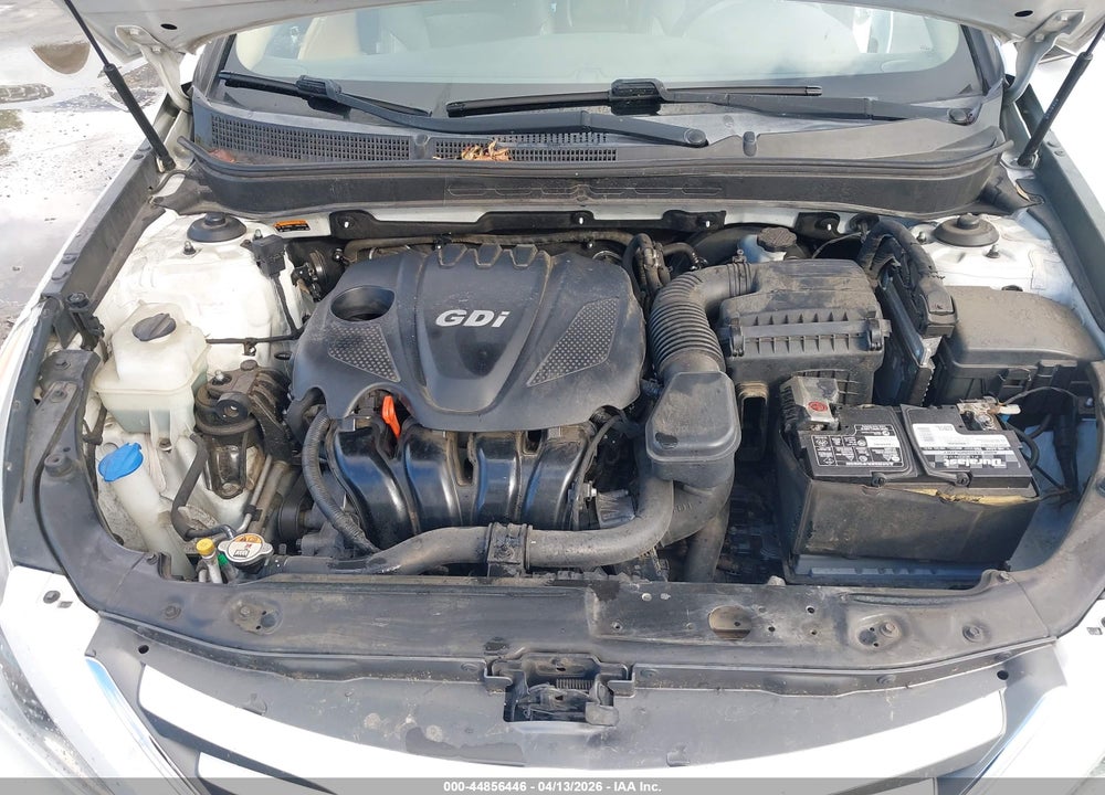 2014 HYUNDAI SONATA GLS VIN: 5NPEB4AC4EH933667