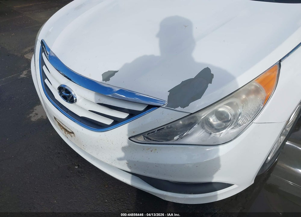 2014 HYUNDAI SONATA GLS VIN: 5NPEB4AC4EH933667