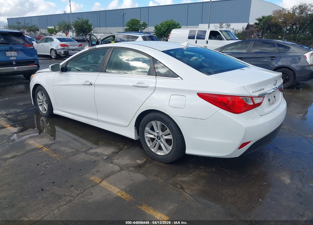2014 HYUNDAI SONATA GLS VIN: 5NPEB4AC4EH933667