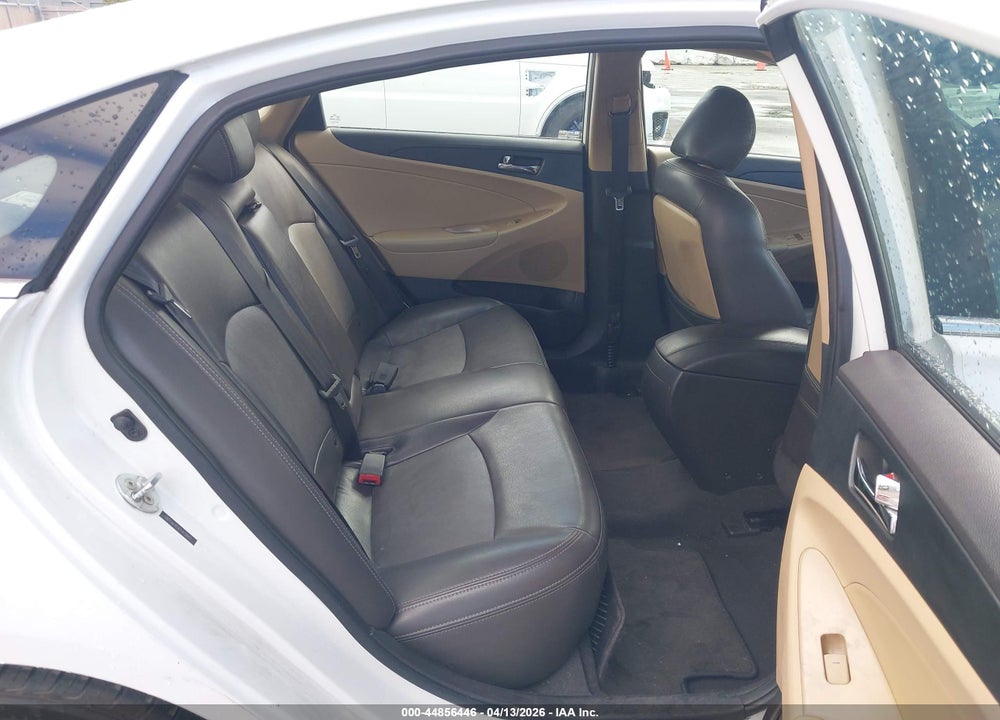 2014 HYUNDAI SONATA GLS VIN: 5NPEB4AC4EH933667