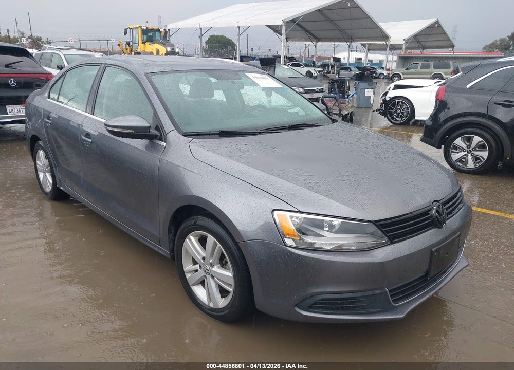 2013 VOLKSWAGEN JETTA HYBRID SEL VIN: 3VW637AJ0DM298633