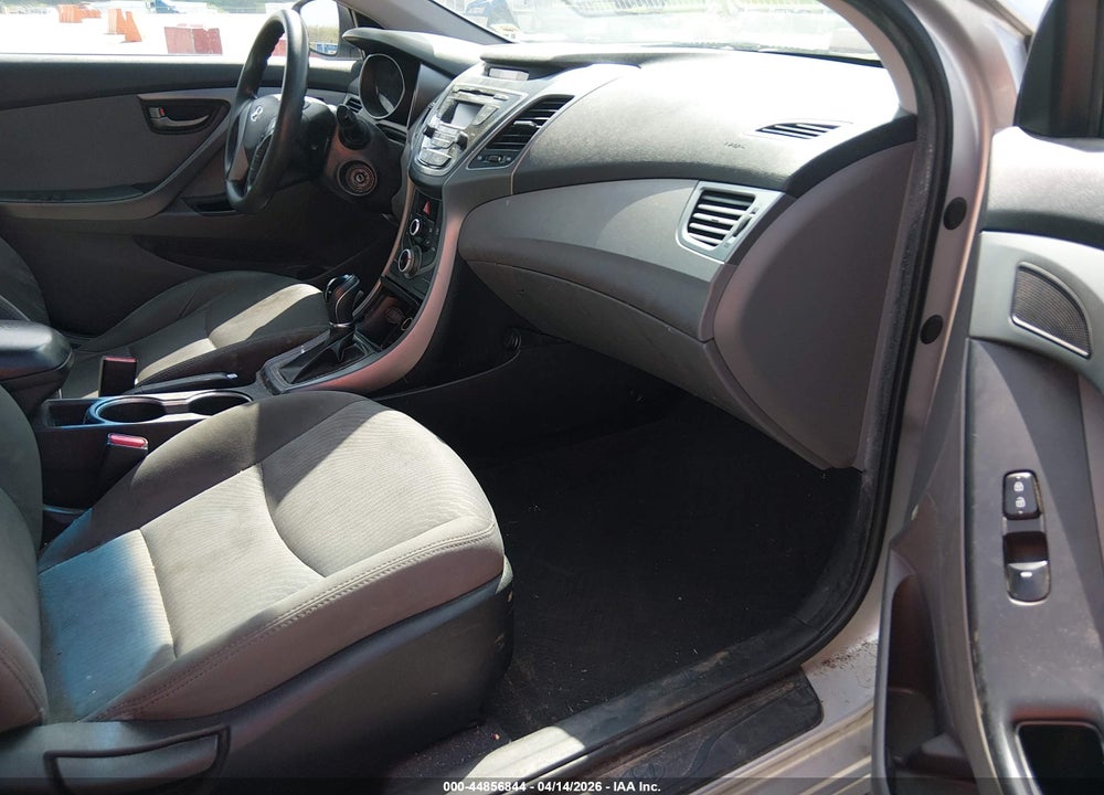 2016 HYUNDAI ELANTRA SE VIN: 5NPDH4AE5GH720712