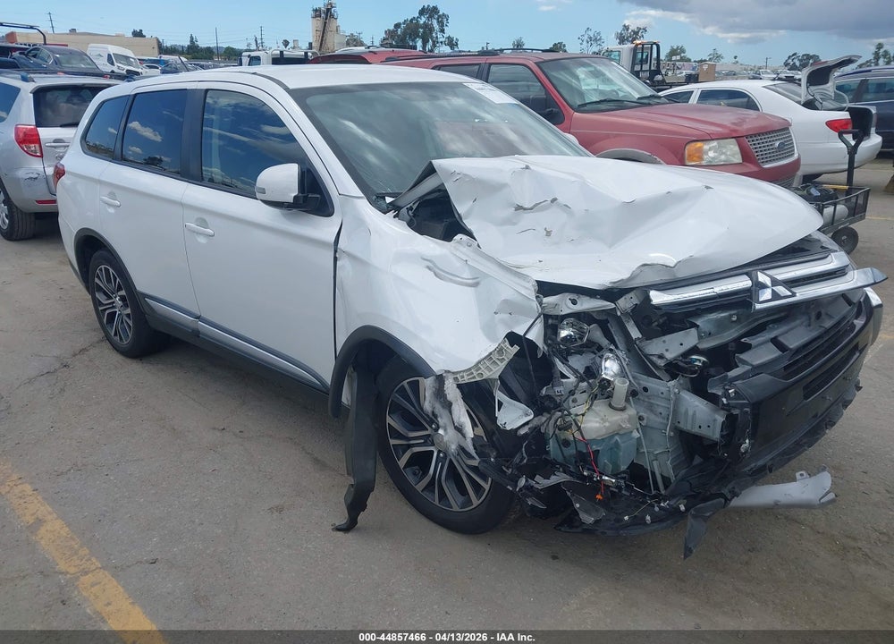 2016 MITSUBISHI OUTLANDER SE VIN: JA4AD3A36GZ009904